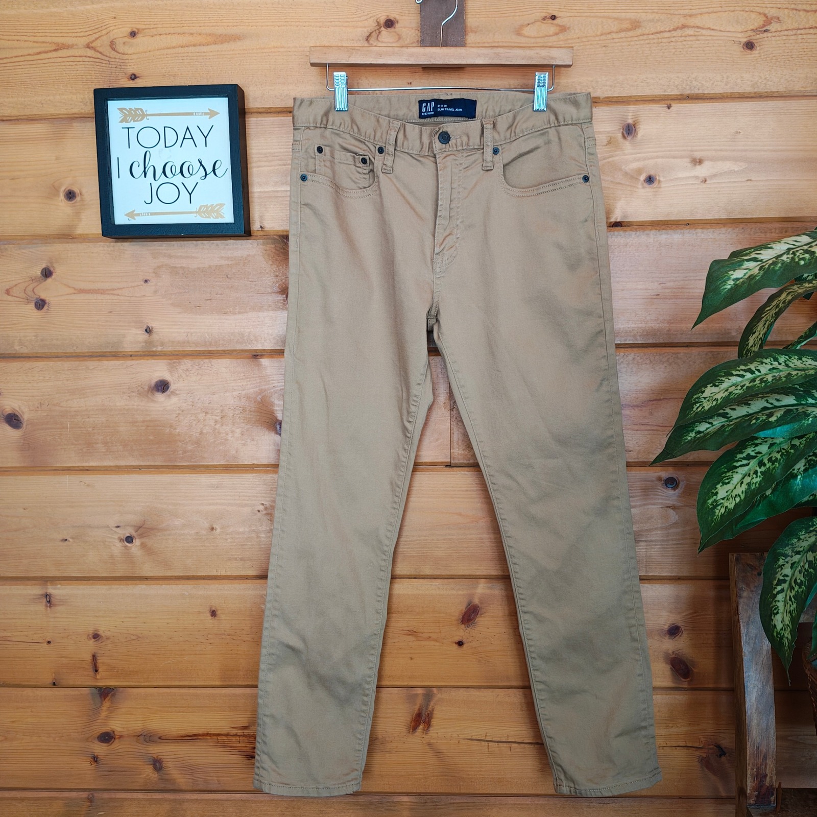 Gap Denim Slim Travel Jeans Khaki Classic Stretch Straight Leg Size 31(32) X 30"